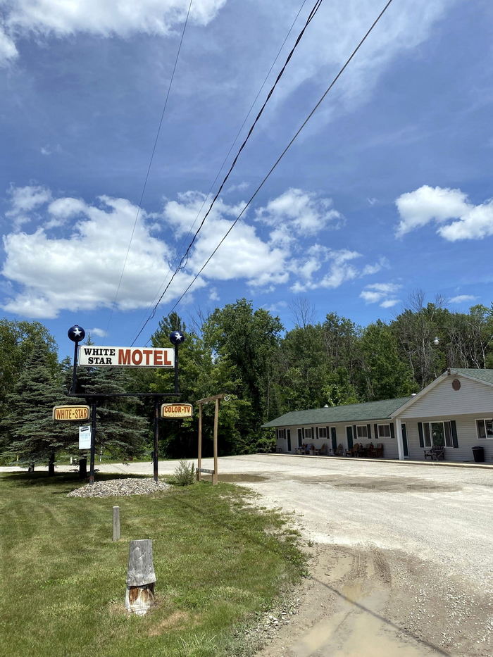 White Star Motel - July 2021 Photo